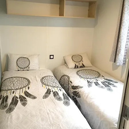 Propriete De 2 Chambres A Avec Piscine Partagee Terrasse Amenagee Et Wifi Casa de Férias *