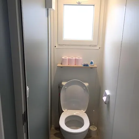 Casa de Férias Propriete De 2 Chambres A Avec Piscine Partagee Terrasse Amenagee Et Wifi Fréjus
