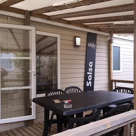 Propriete De 2 Chambres A Avec Piscine Partagee Terrasse Amenagee Et Wifi Casa vacanze Fréjus